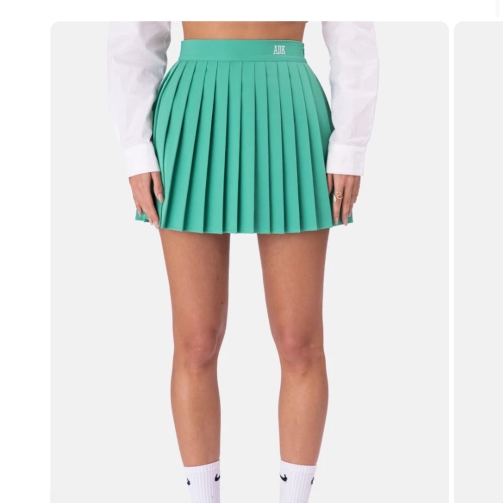 ADIKA GREEN PLEATED MINI SKIRT